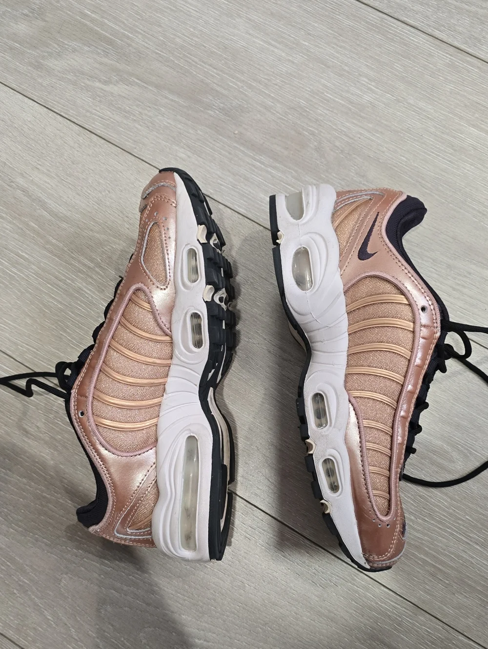 Nike Air Max Tailwind 4 Metallic Rose Gold